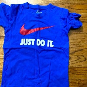 Nike t shirt